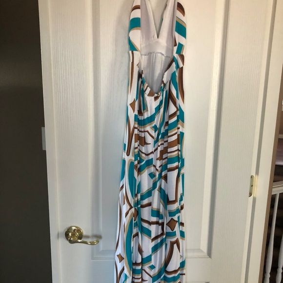 Women's Geometric Print Maxi Dress - Picture 2 of 3